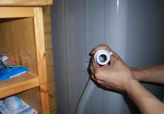 洗衣机排水管地漏漏水怎么解决,洗衣机下水管与地漏连接漏水防臭