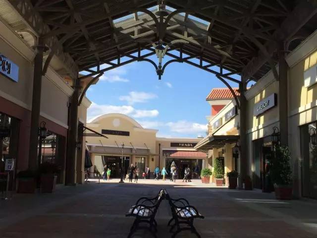 上海outlet购物中心地址,上海outlets