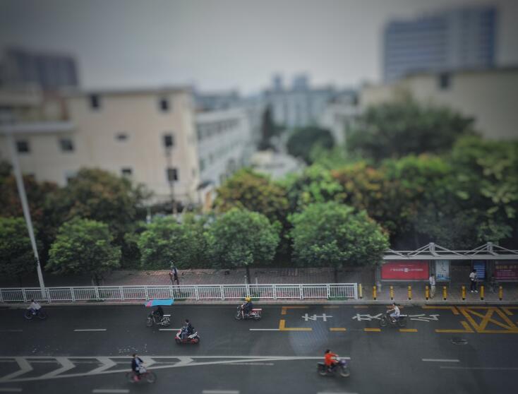 刚毕业和男朋友去外地城市发展,刚毕业和男朋友异地应该过去吗