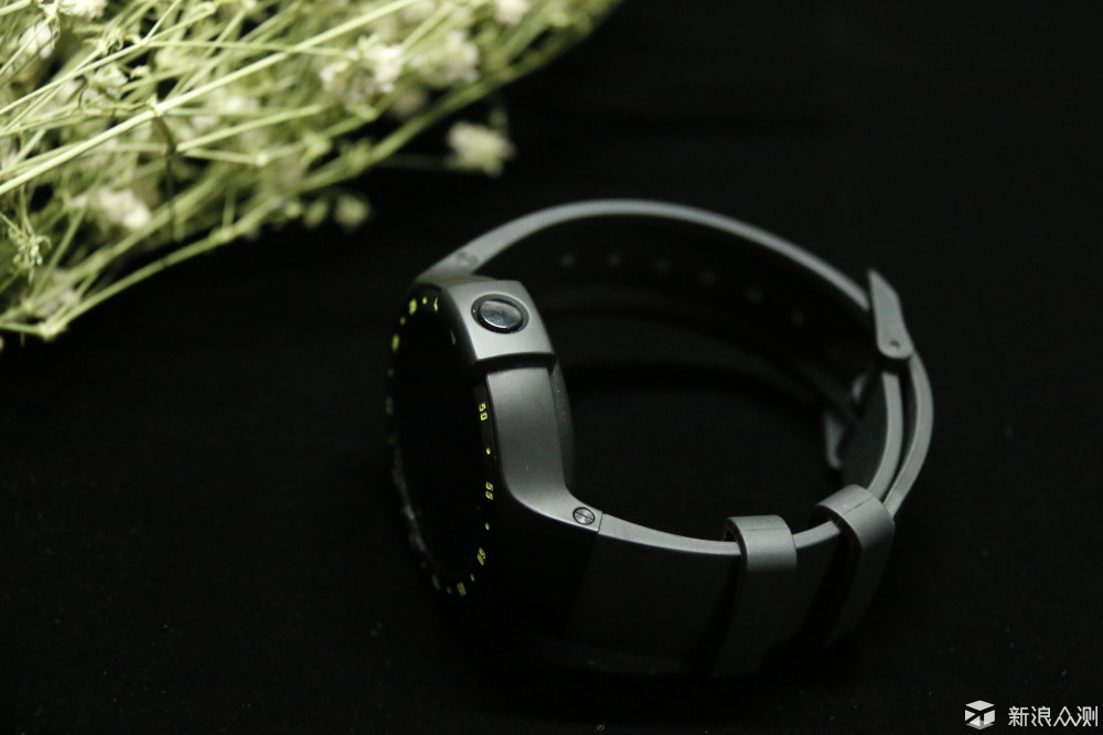 功能丰富全面，运动诚意不够ticwatchs试用体验