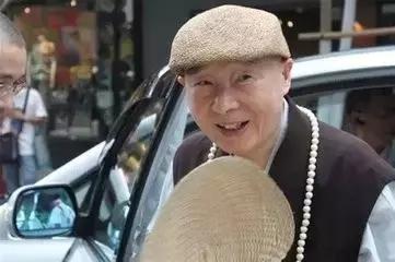 开车遇到丧葬队伍是好是坏,开车遇到丧事要关注哪些