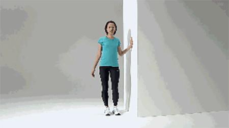 杨紫一言不合拔剑,杨紫被嘲笑腿粗回复让人哭笑不得