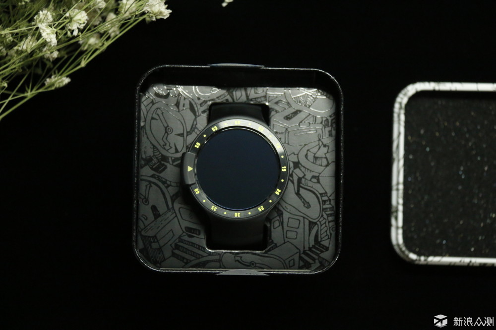 功能丰富全面，运动诚意不够ticwatchs试用体验