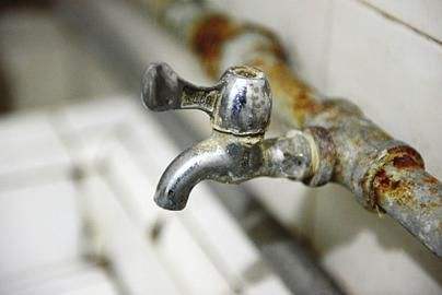 水质污染严重用净水器可以吗,井水污染用净水器过滤可以喝吗