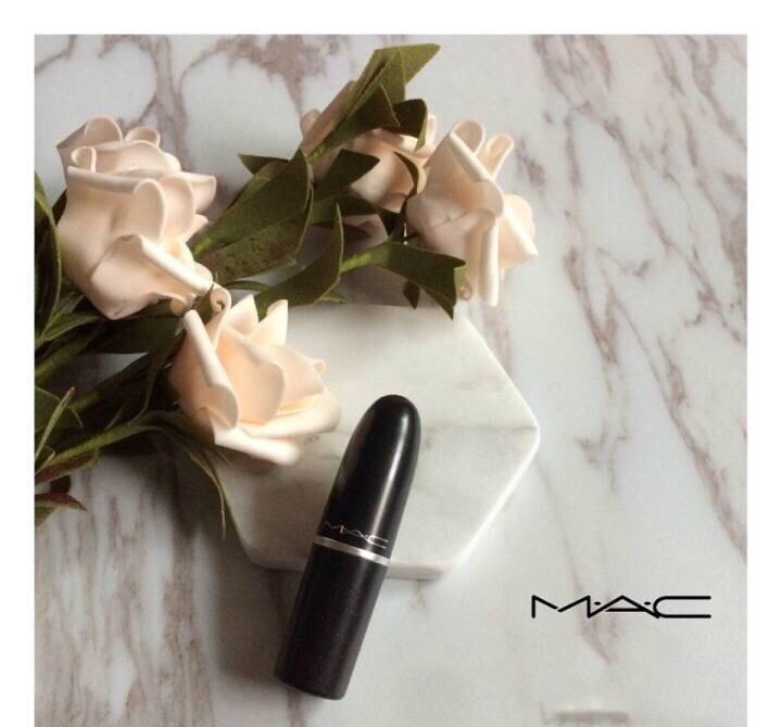 温柔豆沙色和撩人豆沙色,豆沙色是粉红