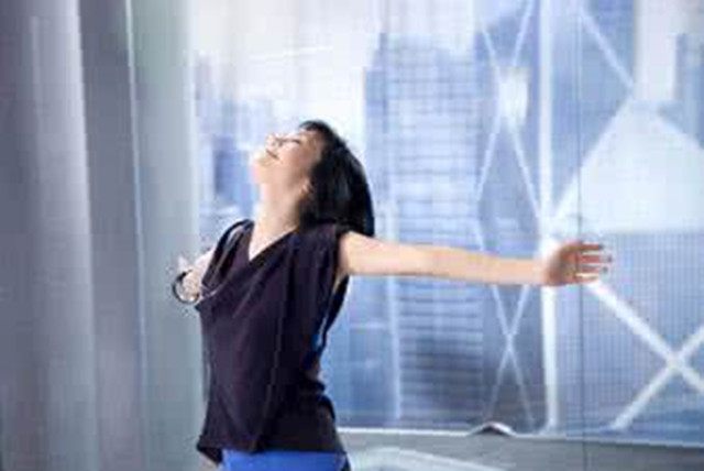 经常鼻痒打喷嚏多半是过敏性鼻炎，喝粥可治！5个小偏方收好！