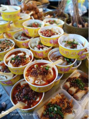 金立首款手机,金立的四摄手机s10