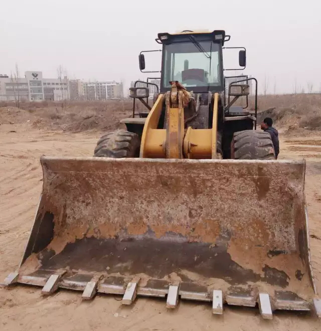 装载机启动不上油哪里的问题,装载机启动不了是什么原因