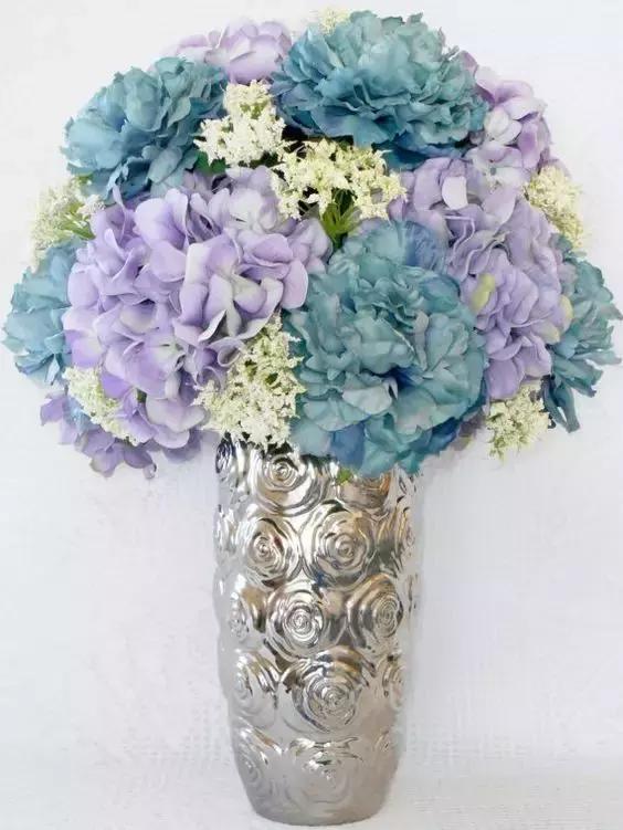 我想学插花有教程吗,学插花怎么学