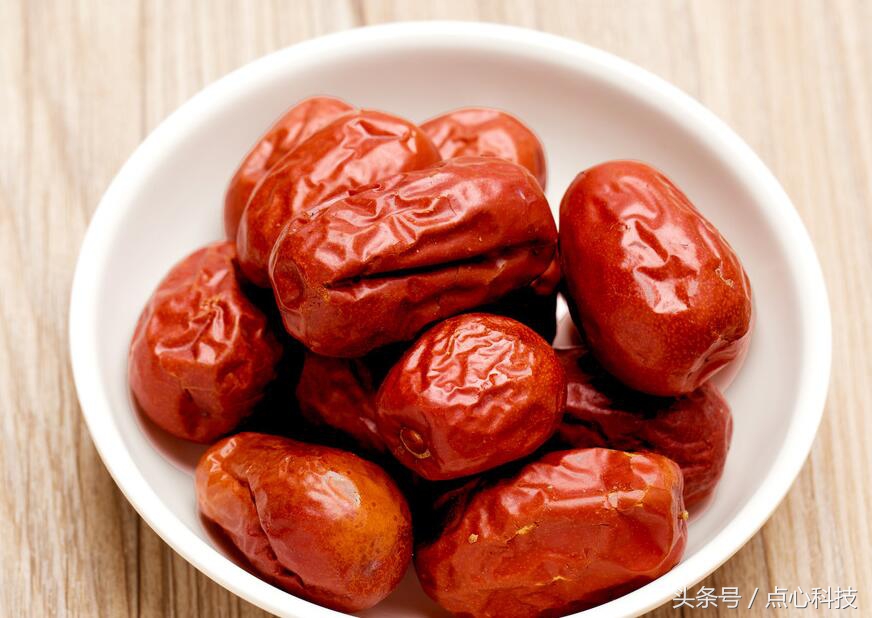 如何要保护心脏吃什么好呢，吃巧克力真的可以降低心颤风险？