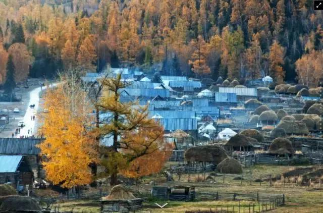 新疆南北疆大环线风景旅游专列,北京去新疆沿途风景