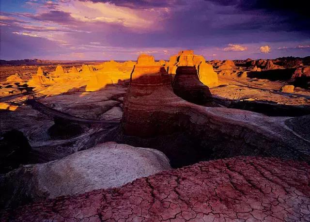 新疆南北疆大环线风景旅游专列,北京去新疆沿途风景