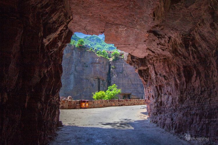 郭亮挂壁公路步行观景,郭亮挂壁公路世界奇迹