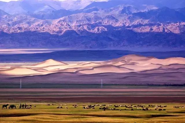 新疆南北疆大环线风景旅游专列,北京去新疆沿途风景