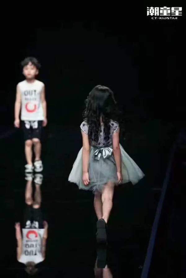 中国国际时装周新中式仙气飘飘,中国国际时装周海丝国潮