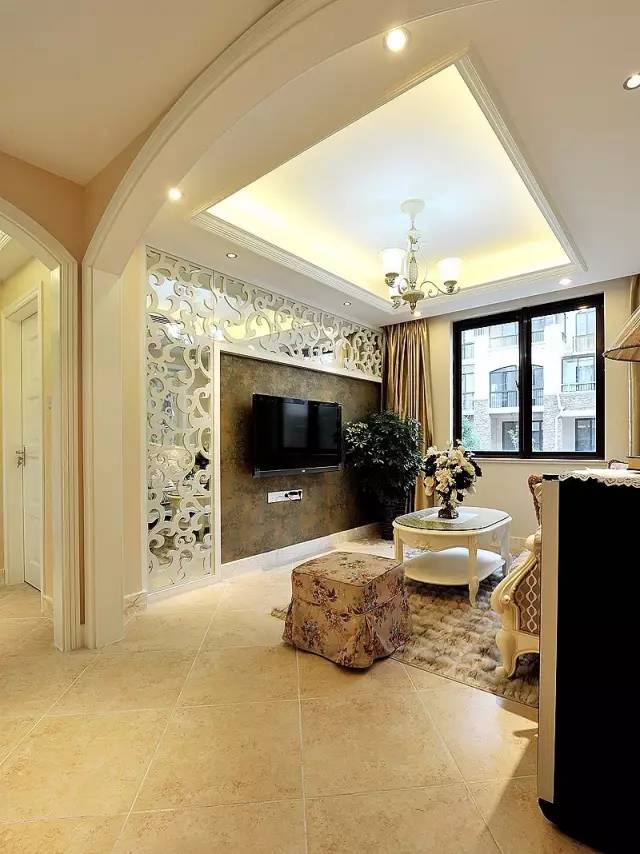 怎样用板材做电视背景墙,电视背景墙玻璃设计