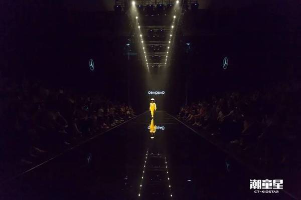 中国国际时装周新中式仙气飘飘,中国国际时装周海丝国潮