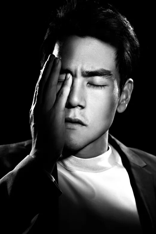 男生怎样快速去除黑眼圈,男生如何有效去除黑眼圈