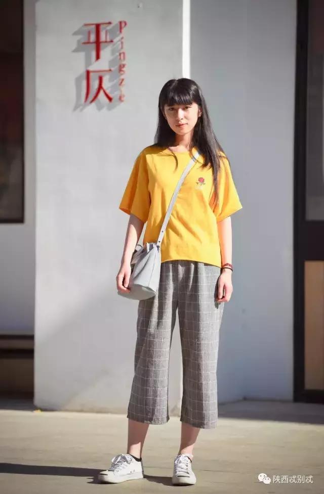 偶遇美女西安,偶遇红衣美少女