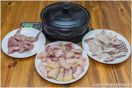 高配的自家农场农庄开始大放价，38蚊/打湛江生蚝！1蚊炸云吞