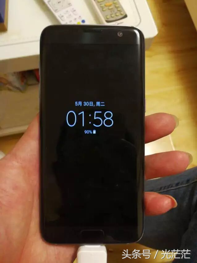 三星s7edge不显示态势栏了,三星s7edge长时间不用充不上电