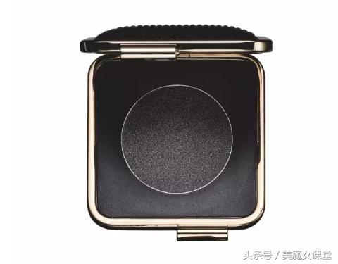 雅诗兰黛勾搭贝嫂，联名推出的限量高定彩妆终于进中国了！