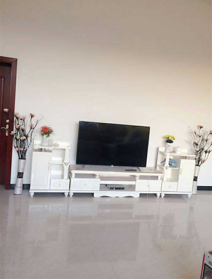 晒晒我家农村自建房，内部装修简单，被表姐嘲笑：驴粪蛋表面光