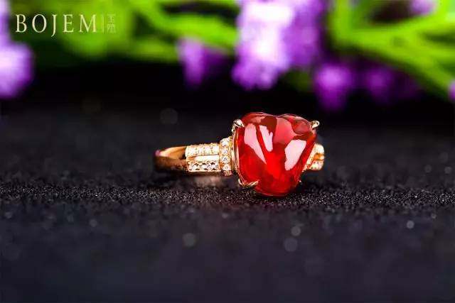 南红手串会升值吗,南红手串多年后有变化