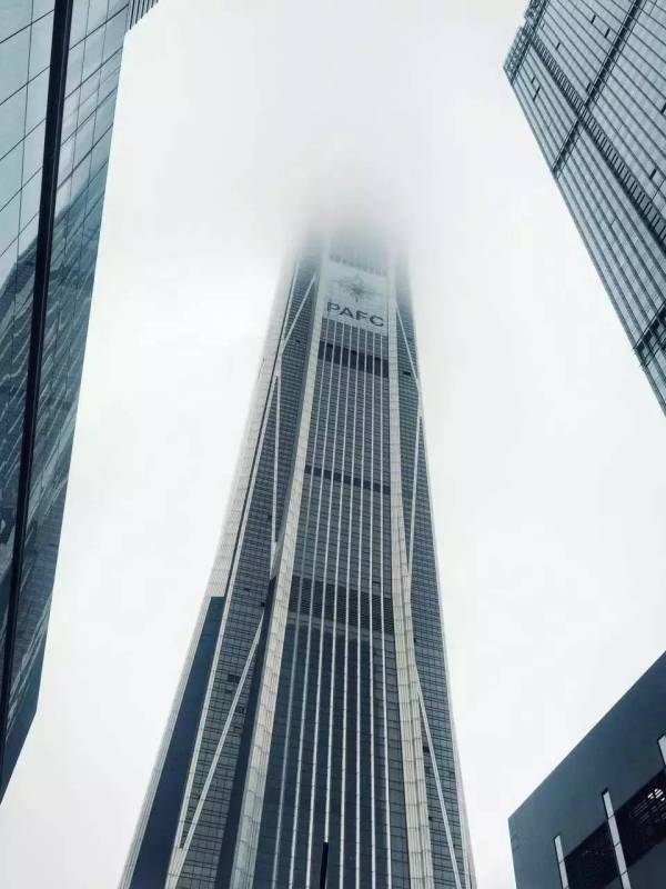 摄影大师的黑白街头摄影作品,30张街头摄影精选