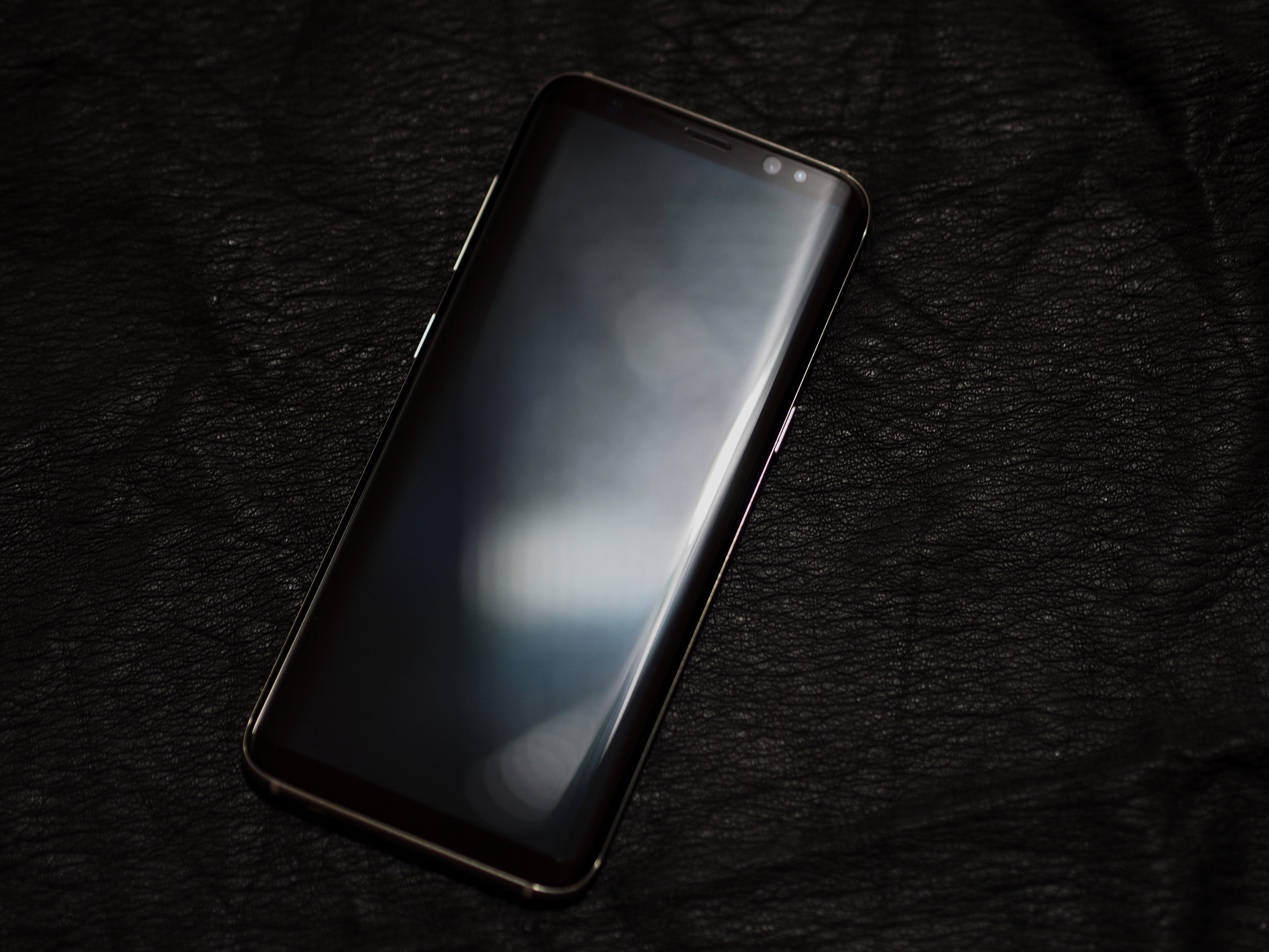 三星盖乐世S8怎么全屏,三星盖乐世s8现在值多少钱