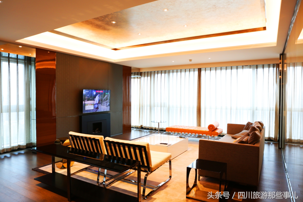 和领事、CEO做邻居，揭秘这家成都最贵的服务式公寓