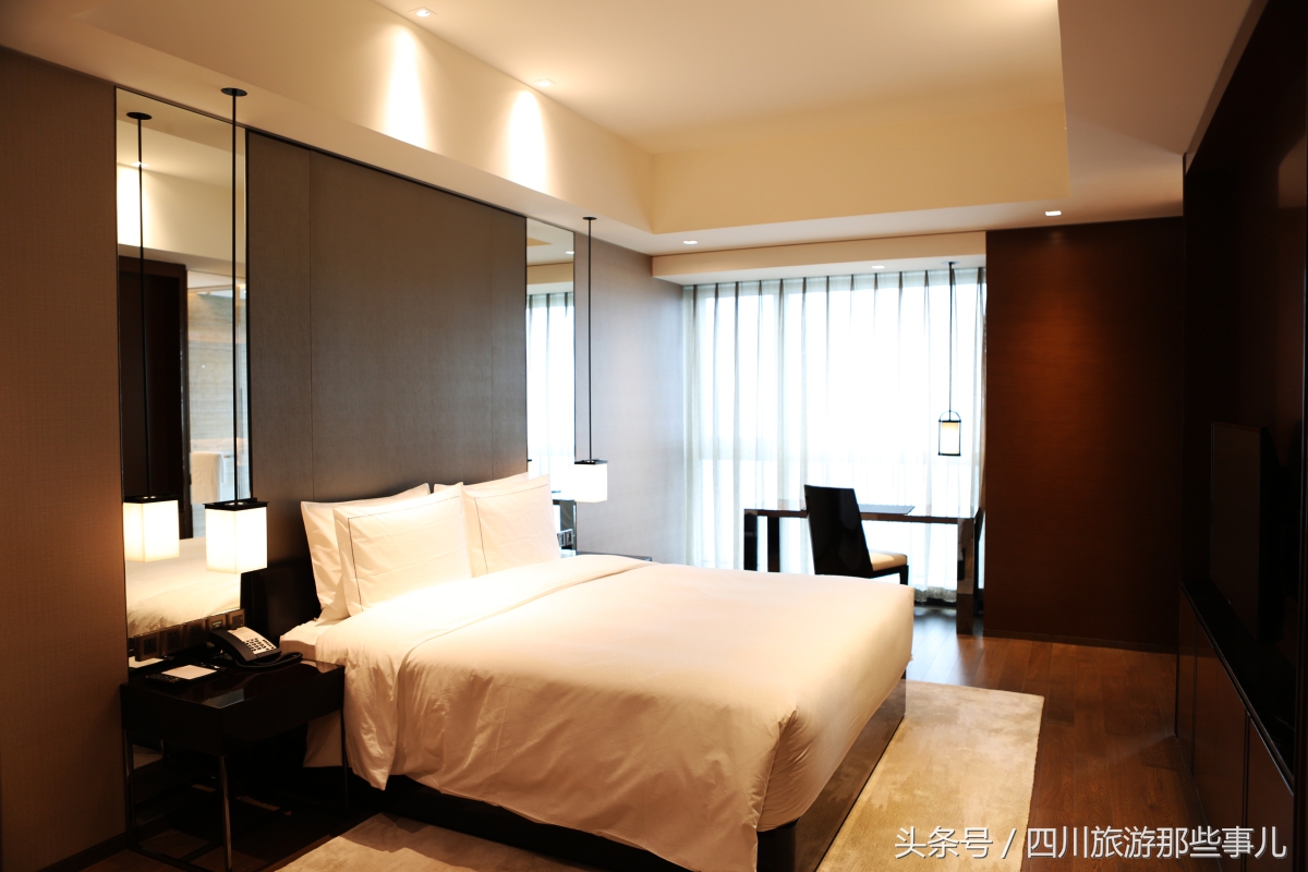 和领事、CEO做邻居，揭秘这家成都最贵的服务式公寓