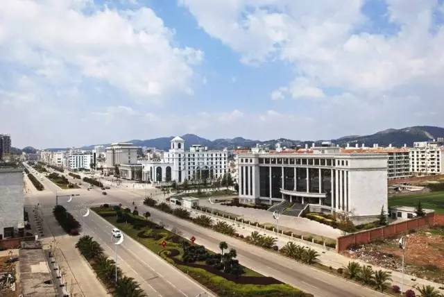 在云南生活有多惬意,师宗县美丽县城