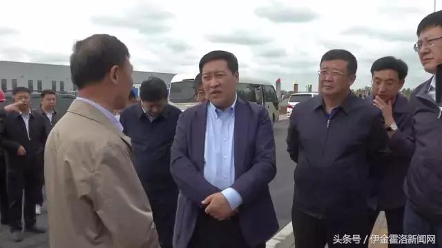 牛俊雁在杭锦旗独贵塔拉镇调研,伊金霍洛旗现代装备制造业基地