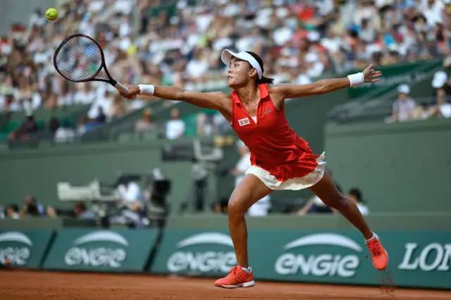 法网女单王蔷第二轮直播,2017温网王蔷vs大威