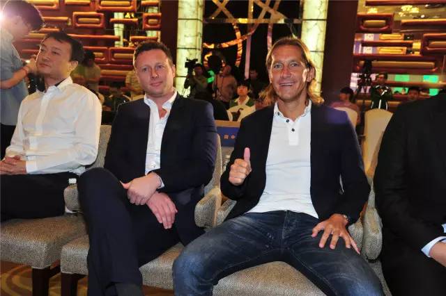 本周日，家门口看“世界杯”，世界足坛32路豪强将在房山展开鏖战！