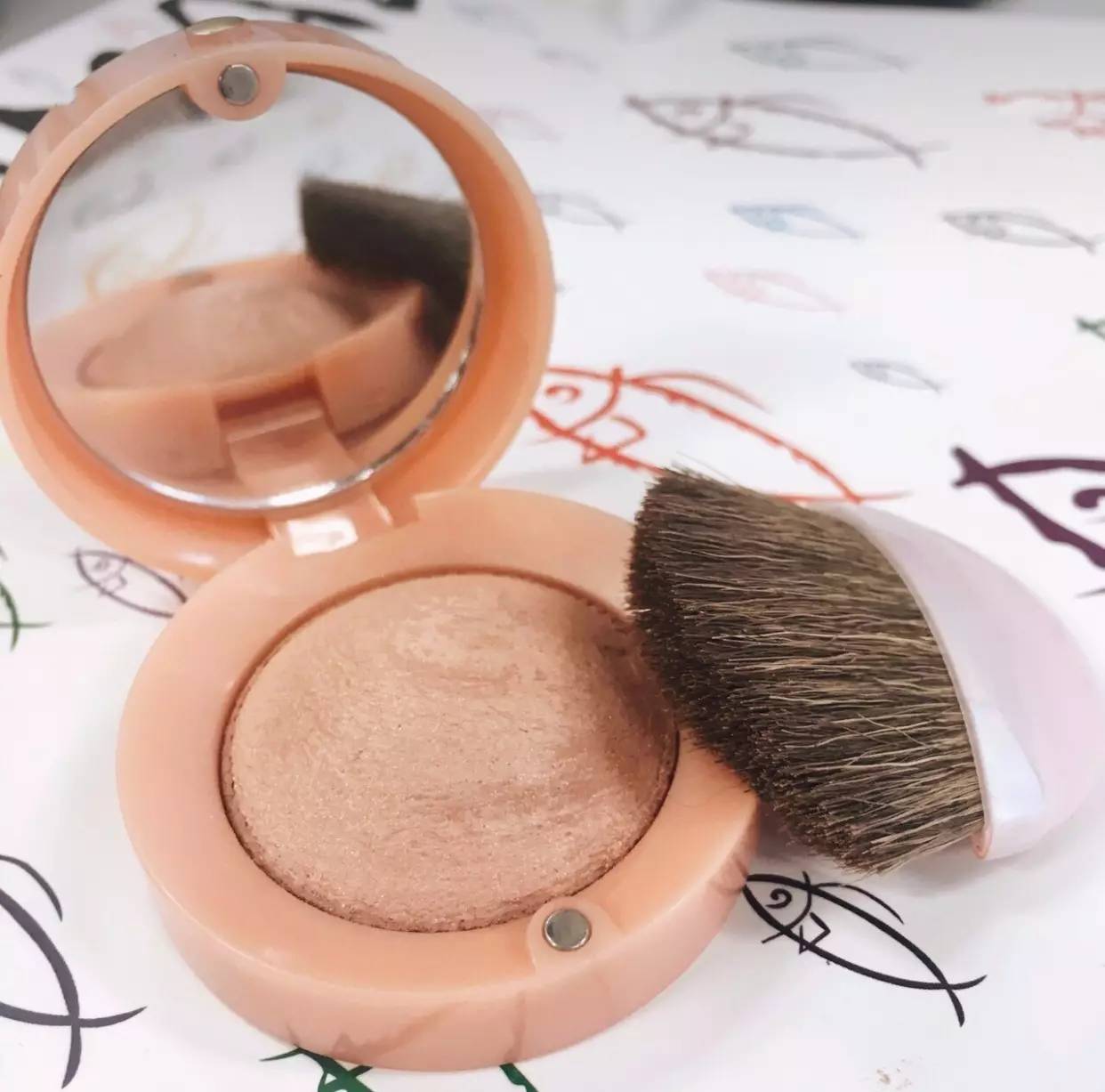 5块钱一大桶的粉底液测评,平价粉底大合集100块