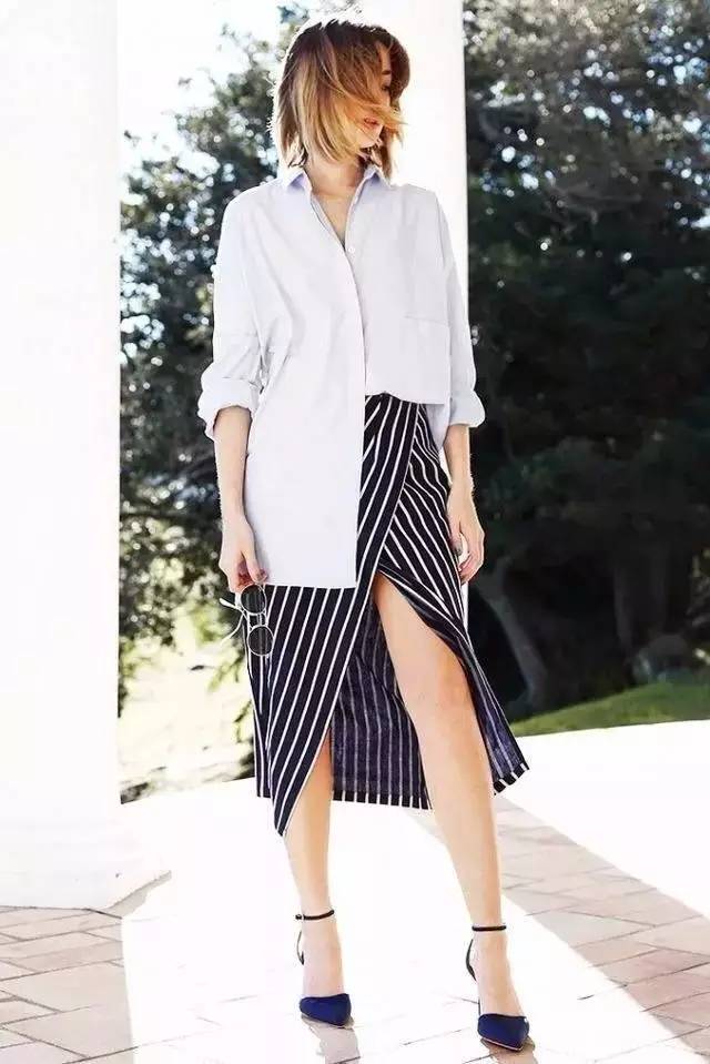 衣服塞裤子里怎么塞好看,塞衣服方法简单又好看