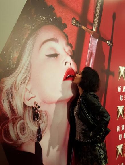 我为娜姐狂！扒扒视麦当娜为偶像做疯狂事的华人明星