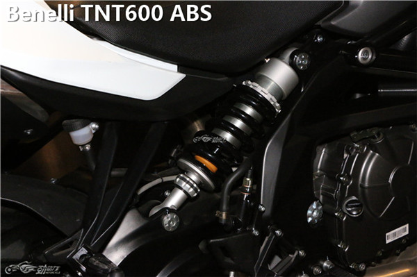 黄龙600和正常四缸,黄龙600新款对比老款