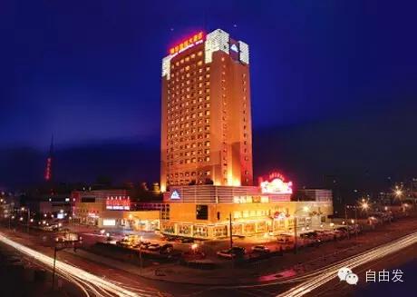 高楼万丈平地起谁是包头第一高？盘点包头近几十年的高楼变化