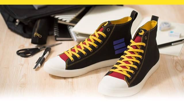 *杀暗**教室《杀老师帆布鞋》穿上它会是什么感觉呢？