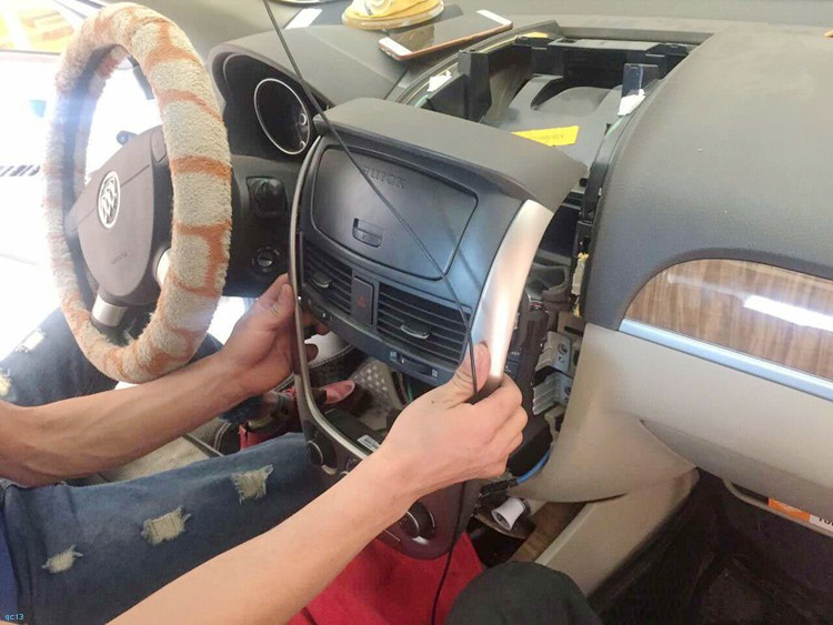 别克凯越音响改装低音炮,别克凯越音响喇叭改装乌鲁木齐