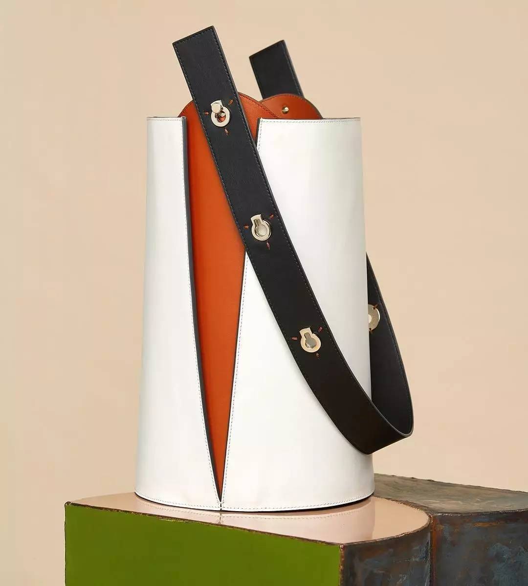 挑个别人没有的包｜祝你在爆款大军中脱颖而出～