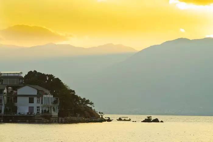 夏天就该去玩,夏天就去丽江旅游