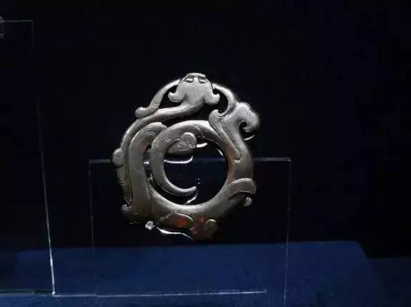 玉雕龙的演变历程,龙行天下指什么生肖