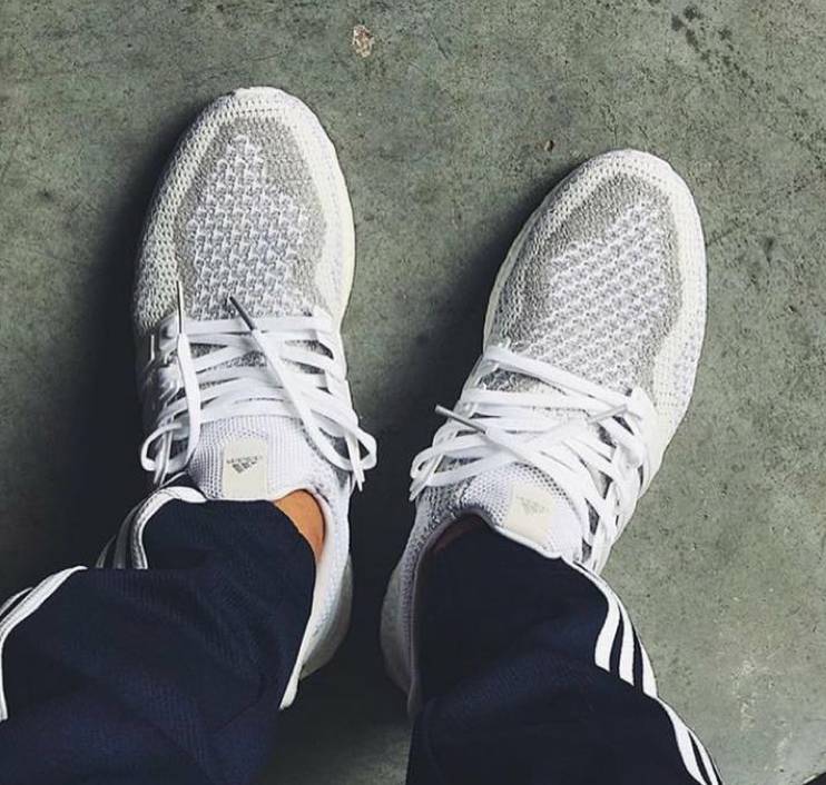 一脱鞋脚臭咋办,球鞋容易臭怎么除臭的有效方法