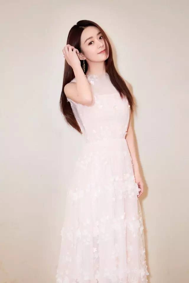 Madam问答室丨防辐射、正式的连衣裙、蚊子叮咬疤痕、法令纹、补水仪