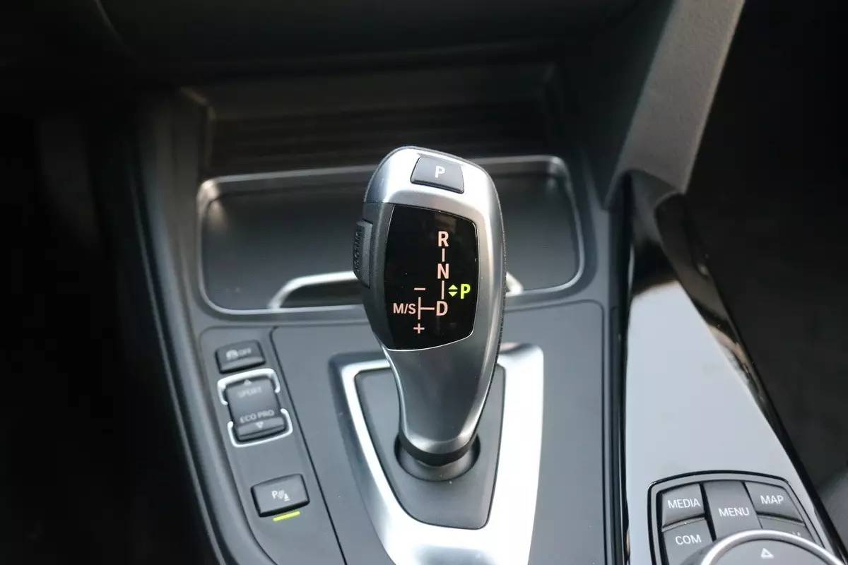 精髓依旧：试驾华晨宝马BMW318Li