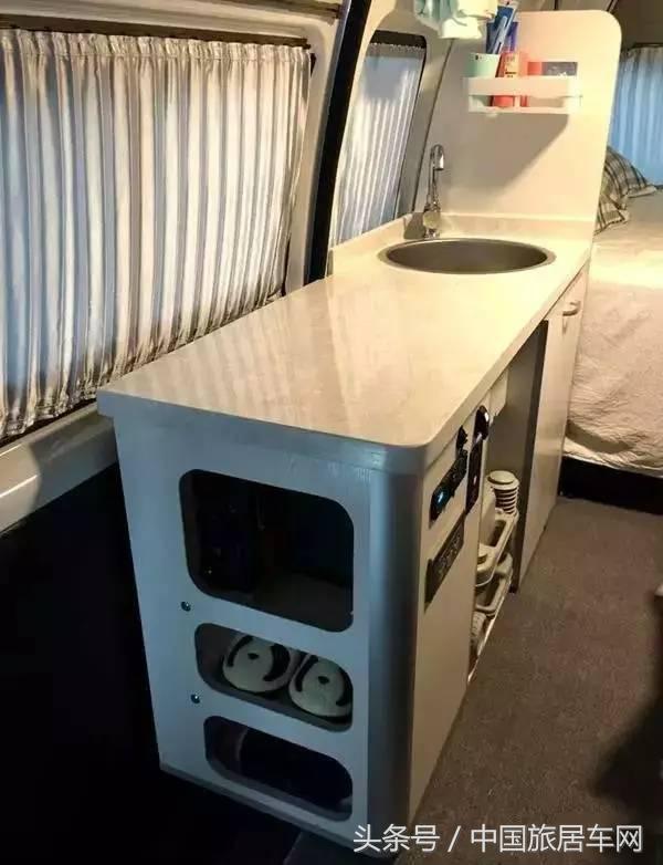 小伙自己改房车视频,自改房车改装全过程